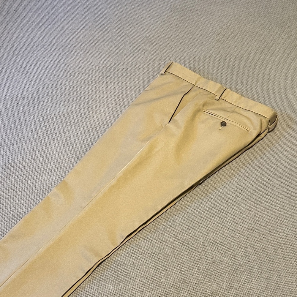 Amazon Essentials Men's Khaki Chinos